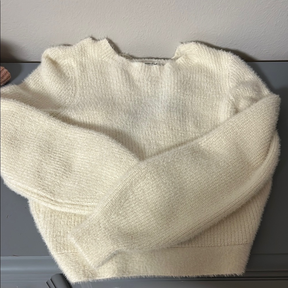 Women’s small cream American Eagle open back sweater